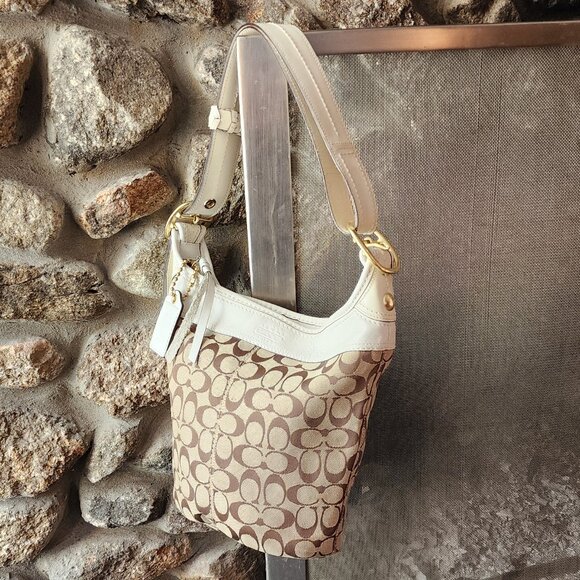 COACH J0768-11437 Signature Duff Bucket Shoulder Bag - Picture 4 of 16